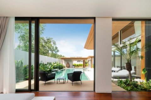 Villa in Phuket, Thailand 5 bedrooms № 160368 - photo 5