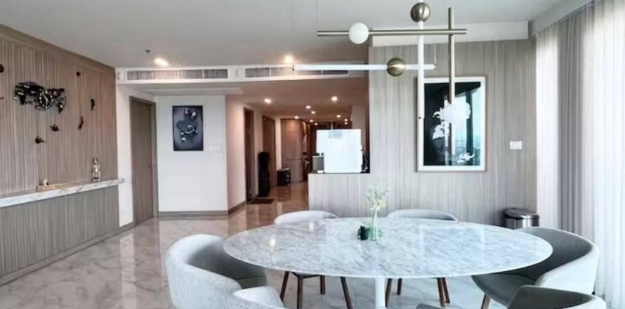 Кондоминиум с 4 спальнями в Ян Наве, Бангкок, Таиланд № 160366