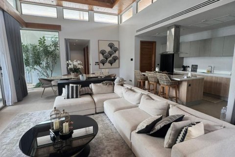 Вилла в Пхукете, Таиланд с 4 спальнями  № 167274 - фото 3