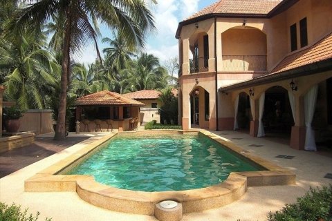 Villa à Pattaya, Thaïlande 5 chambres № 167271 - photo 2