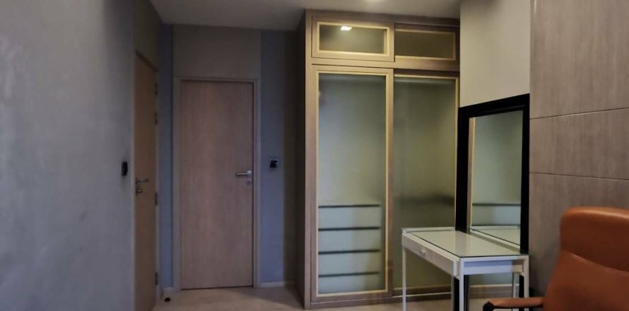 Студия в кондо в Ваттхане, Бангкок, Таиланд № 150270