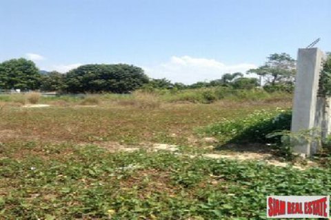 Land in Pattaya, Thailand 800 sq.m. № 192821 - photo 3