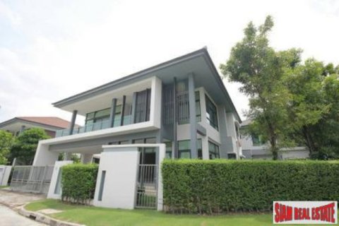 Villa in Bangkok, Thailand 4 bedrooms № 192819