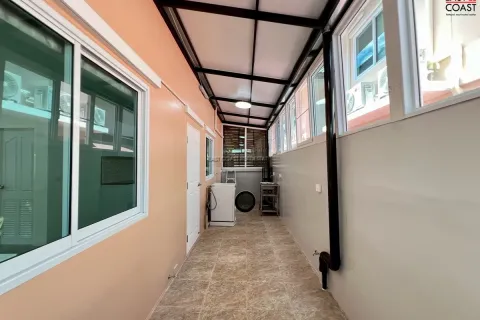 Casa de 3 dormitorios en Pattaya, Tailandia № 212401 - foto 17