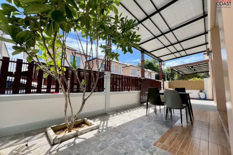 Casa de 3 dormitorios en Pattaya, Tailandia № 212401 - foto 4