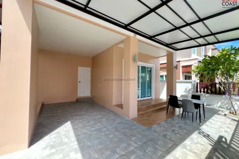 Casa de 3 dormitorios en Pattaya, Tailandia № 212401 - foto 3