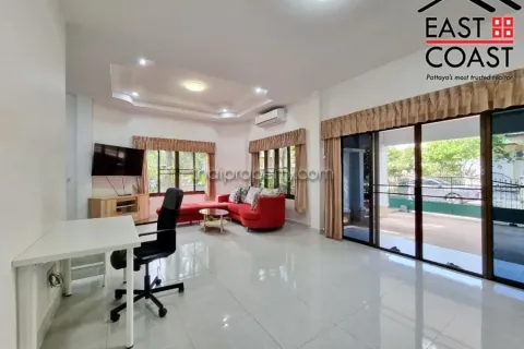 Casa de 3 dormitorios en Pattaya, Tailandia № 212397 - foto 16