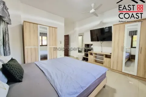 Casa de 3 dormitorios en Pattaya, Tailandia № 212397 - foto 10