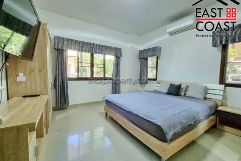 Casa de 3 dormitorios en Pattaya, Tailandia № 212397 - foto 3