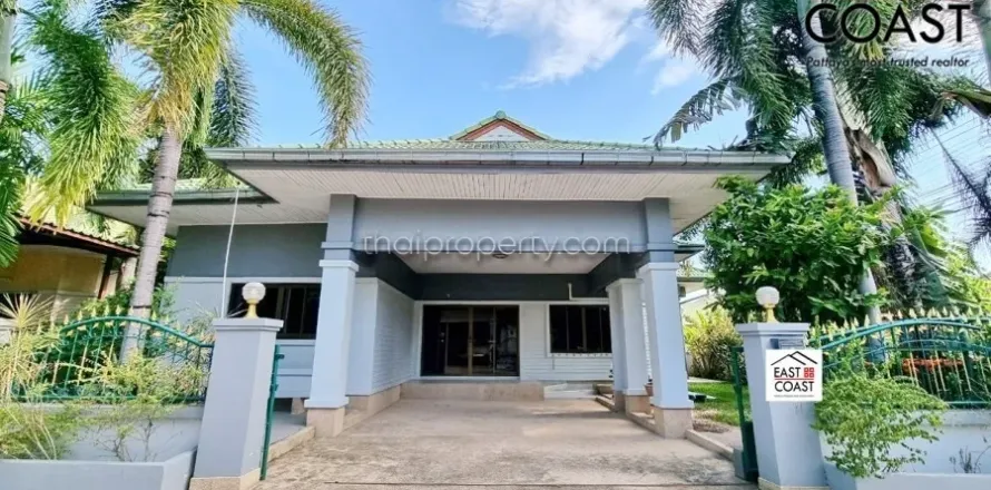Casa de 3 dormitorios en Pattaya, Tailandia № 212397