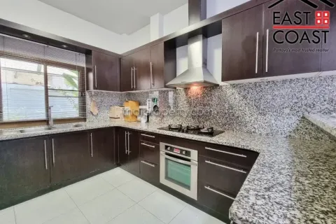 Casa de 3 dormitorios en Pattaya, Tailandia № 212397 - foto 5