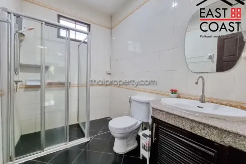 Casa de 3 dormitorios en Pattaya, Tailandia № 212397 - foto 13