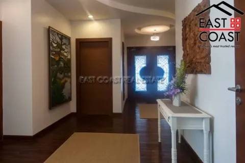 Condominio de 2 dormitorios en Jomtien Beach, Pattaya, Tailandia № 212396 - foto 14
