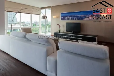 Condominio de 2 dormitorios en Jomtien Beach, Pattaya, Tailandia № 212396 - foto 7