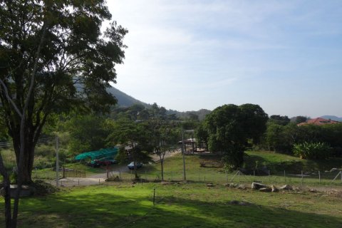 Land in Saraburi, Thailand 1072 sq.m. № 138269 - photo 1