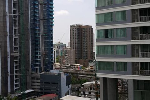 Condo à Watthana, Bangkok, Thaïlande, 2 chambres № 155263 - photo 14