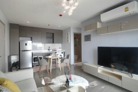 Condo in Watthana, Bangkok, Thailand, 2 bedrooms № 155260 - photo 2