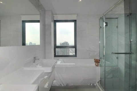 Condo in Watthana, Bangkok, Thailand, 2 bedrooms № 155260 - photo 12