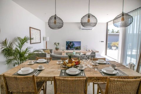 House in Ko Samui, Thailand 18 bedrooms № 180587 - photo 14