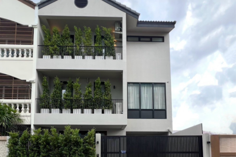 House in Bangkok, Thailand 4 bedrooms № 180583 - photo 18