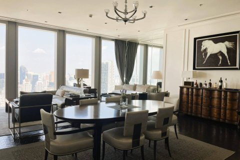 Condo in Bangkok, Thailand, 3 bedrooms  № 180586 - photo 8