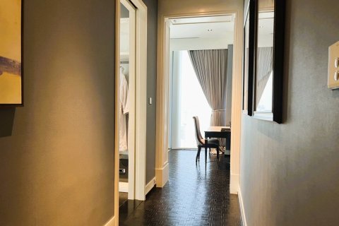 Condo in Bangkok, Thailand, 3 bedrooms  № 180586 - photo 25