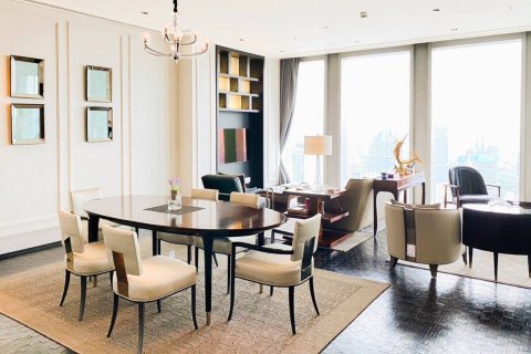 Condo in Bangkok, Thailand, 3 bedrooms  № 180586