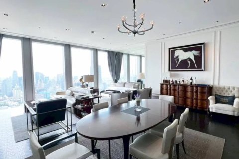 Condo in Bangkok, Thailand, 3 bedrooms  № 180586 - photo 3