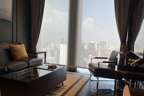 Condo in Bangkok, Thailand, 3 bedrooms  № 180586 - photo 19