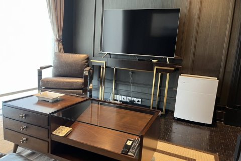 Condo in Bangkok, Thailand, 3 bedrooms  № 180586 - photo 22