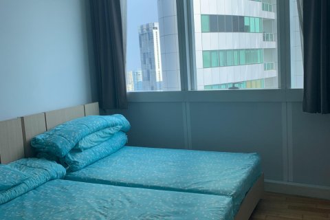 Condo in Bangkok, Thailand, 3 bedrooms  № 143873 - photo 4