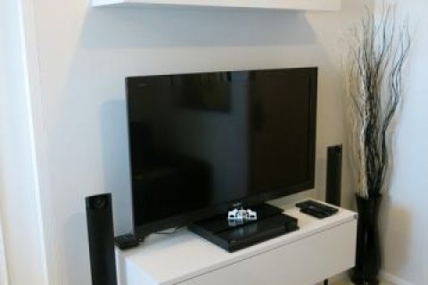 Condo in Bangkok, Thailand, 1 bedroom № 143872 - photo 1