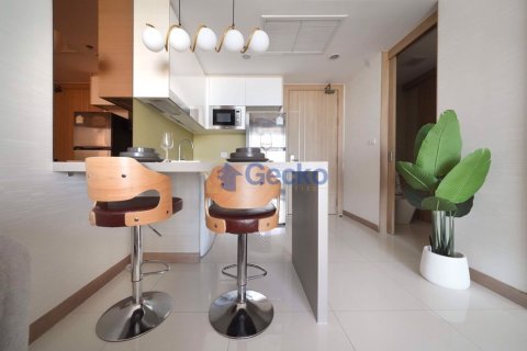 Condo in Pattaya, Thailand, 1 bedroom № 196411 - photo 4