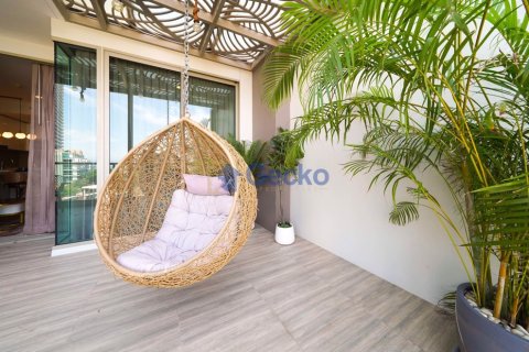 Condo in Pattaya, Thailand, 1 bedroom № 196411 - photo 2