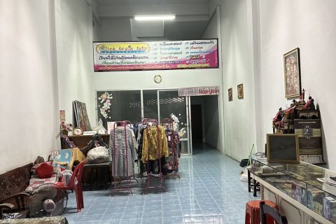 Таунхаус в Мае Танге, Таиланд с 3 спальнями  № 149140 - фото 2