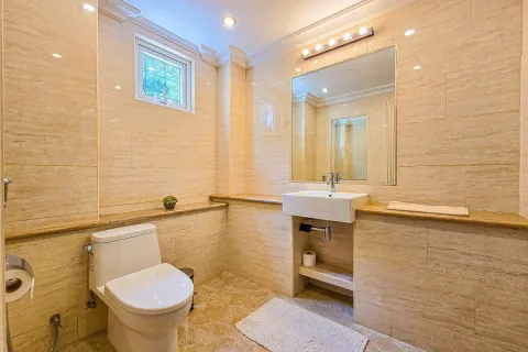 Villa in Pattaya, Thailand 6 bedrooms № 171659 - photo 27