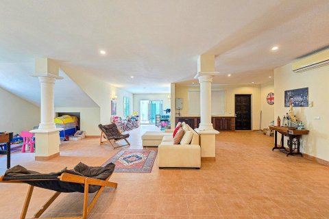 Villa in Pattaya, Thailand 6 bedrooms № 171659 - photo 22