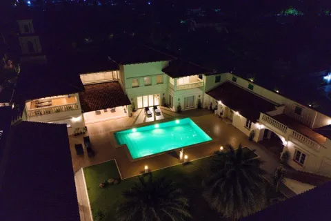 Villa in Pattaya, Thailand 6 bedrooms № 171659 - photo 12