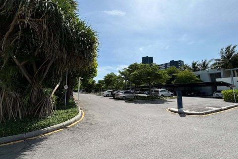 Condo in Cha-am, Thailand, 2 bedrooms № 171658 - photo 15