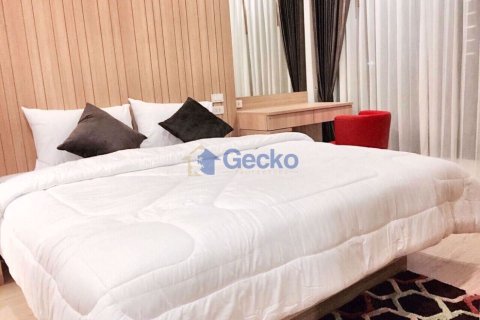 Condo in Pattaya, Thailand, 1 bedroom № 204753 - photo 2