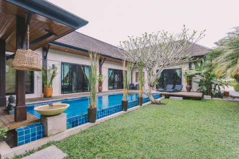 Villa in Phuket, Thailand 3 bedrooms № 136962 - photo 2