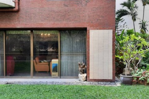 Кондоминиум с 2 спальнями в Бангкоке, Таиланд № 114230 - фото 10