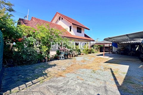 House in Pattaya, Thailand 3 bedrooms № 197786