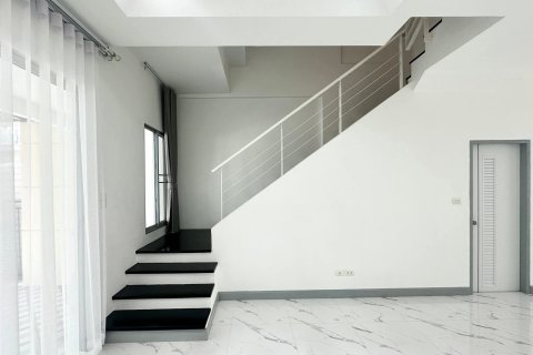 Таунхаус в Лат Пхрау, Бангкок, Таиланд с 3 спальнями  № 147134 - фото 13