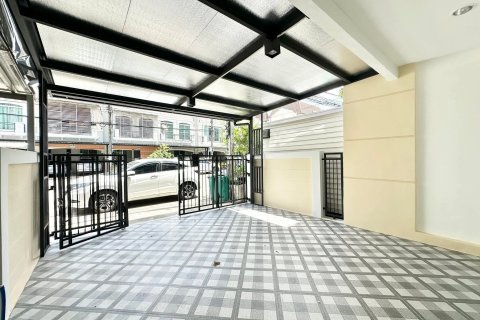 Таунхаус в Лат Пхрау, Бангкок, Таиланд с 3 спальнями  № 147134 - фото 7