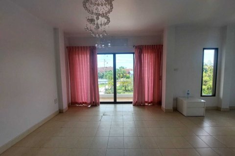 Дом в Паттайе, Таиланд с 3 спальнями  № 147131 - фото 9