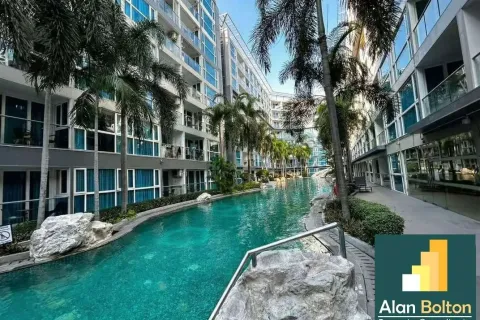 Studio in the Condo in Pattaya, Thailand  № 210493 - photo 1