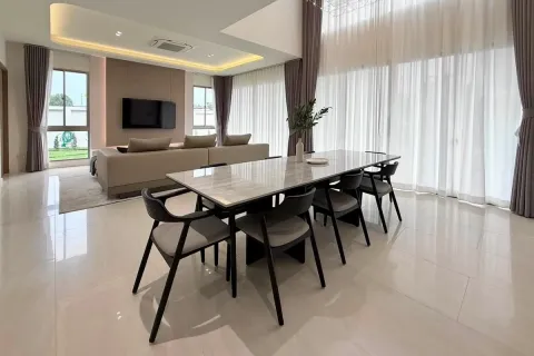 Casa de 3 dormitorios en Pattaya, Tailandia № 210491 - foto 8