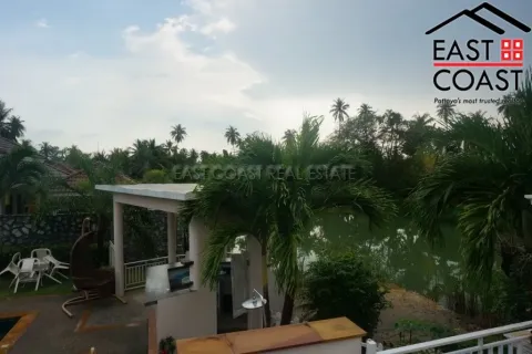 Casa de 3 dormitorios en Pattaya, Tailandia № 212489 - foto 5