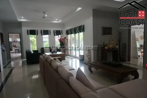 Casa de 3 dormitorios en Pattaya, Tailandia № 212489 - foto 13